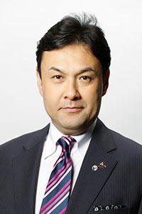 德井 孝生