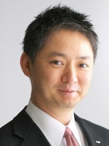 板倉　利幸