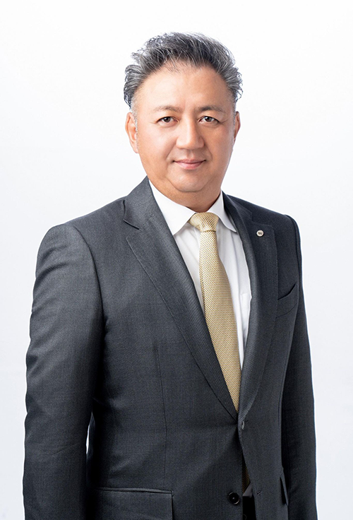 丹 英司